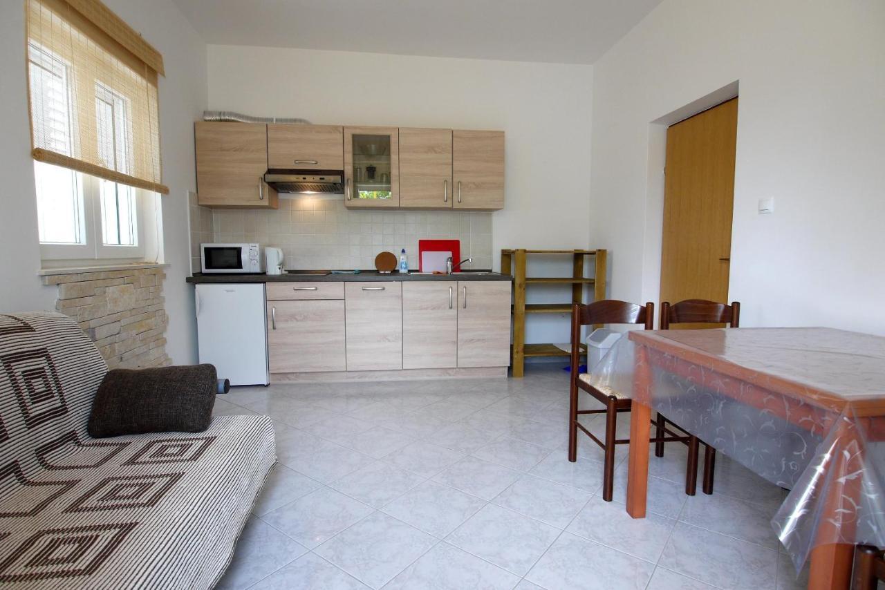 Paklenica Sport Apartments Starigrad Paklenica Bilik gambar