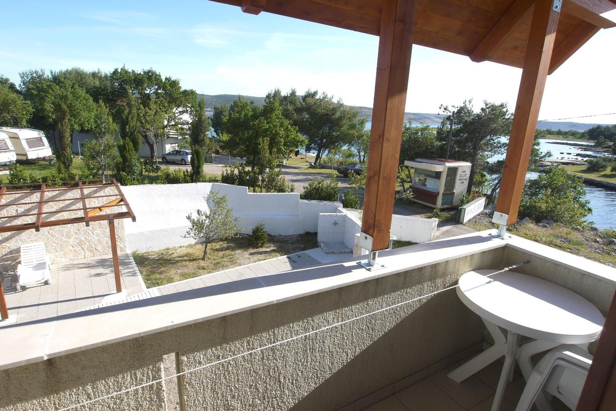 Paklenica Sport Apartments Starigrad Paklenica Bilik gambar
