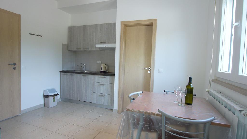 Paklenica Sport Apartments Starigrad Paklenica Luaran gambar